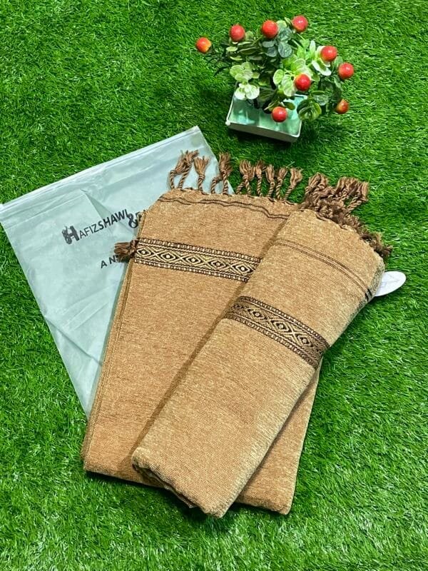Men Classic Velvet Shawl - Image 5