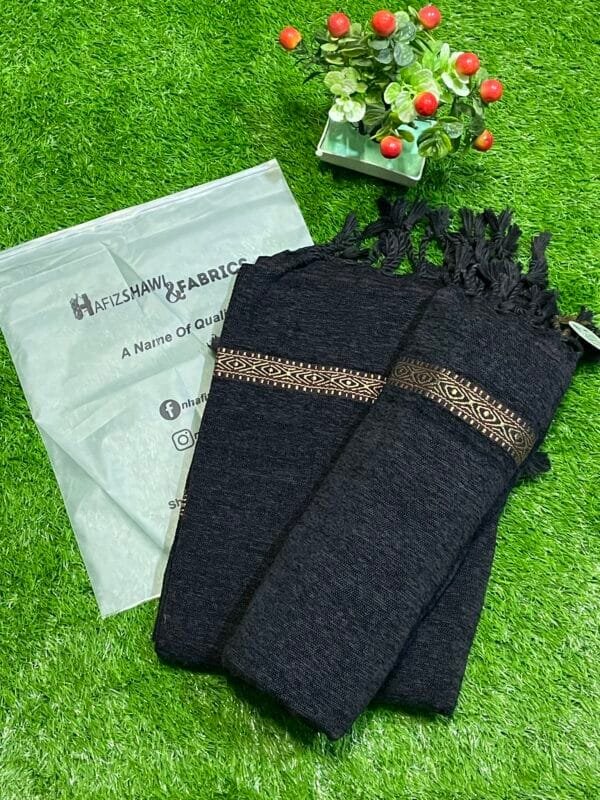 Men Classic Velvet Shawl - Image 2